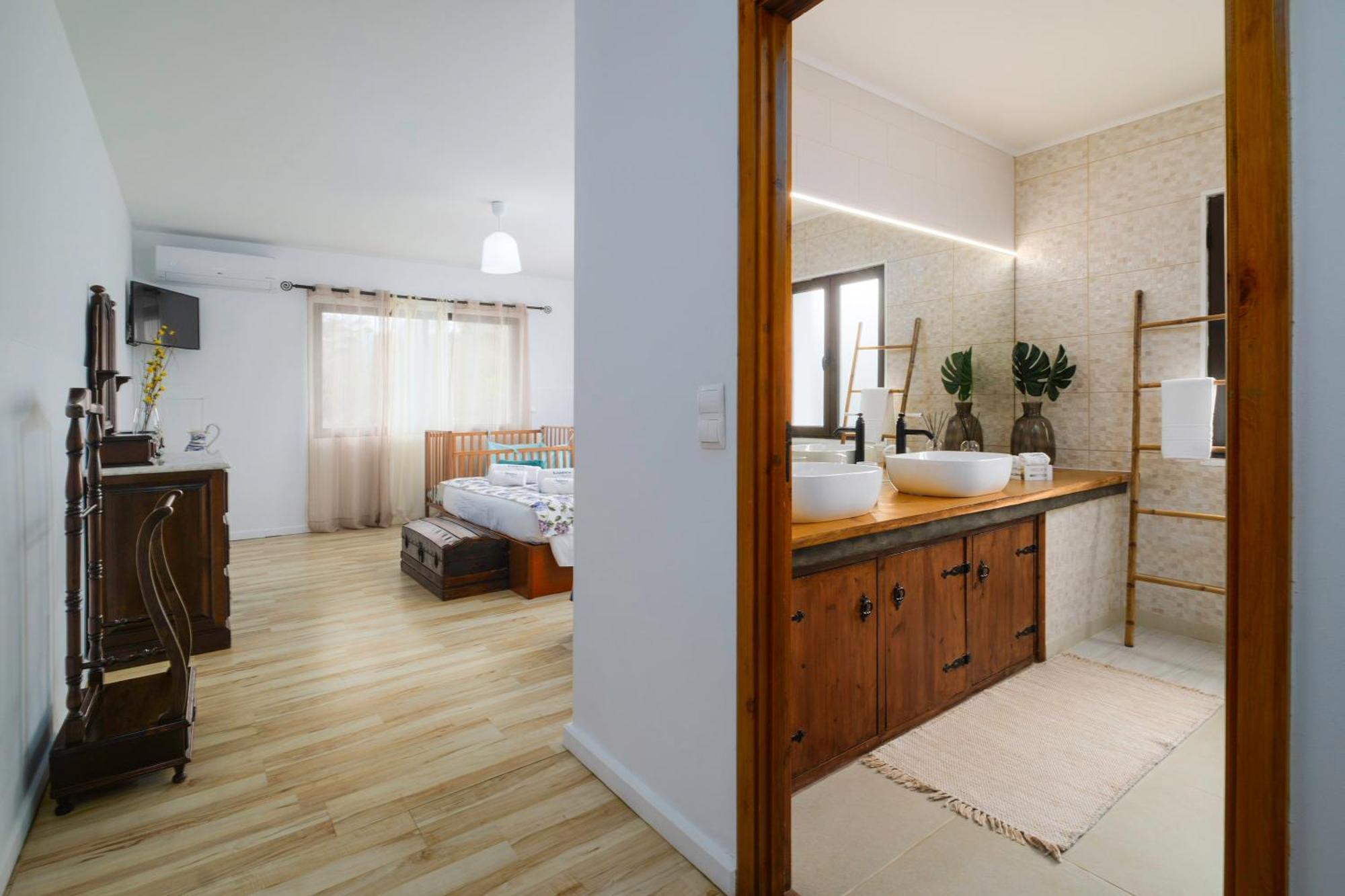 Casa Das Hortencias By Azoresrent Farroupo ภายนอก รูปภาพ